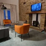 Hotel Lovelady Shield