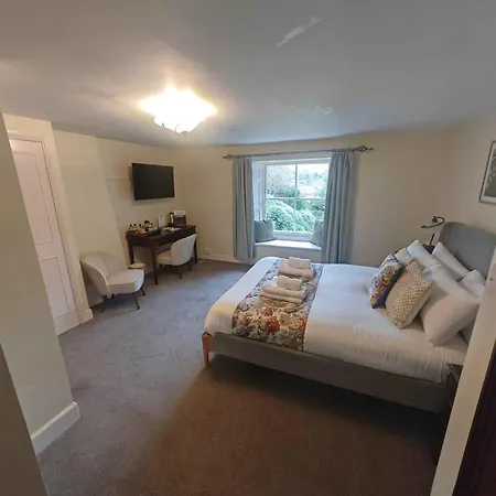 Hotel Lovelady Shield Alston