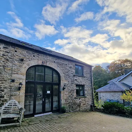 Lovelady Shield Hotel