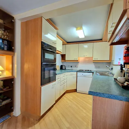 Lovelady Shield Hotel 3*