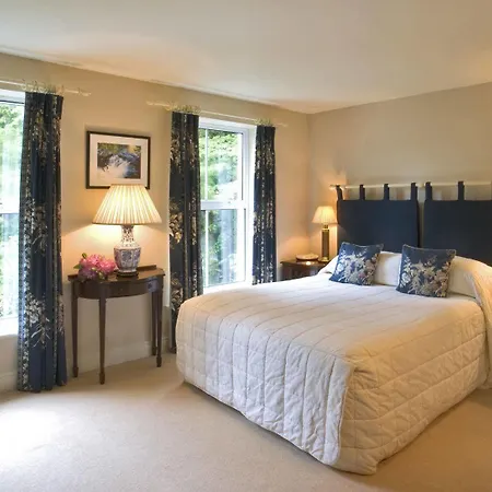 Hotel Lovelady Shield